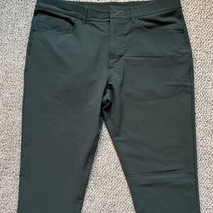 Public Rec Dealmaker Olive Dk Green Pants Mens Size 32x32 Slim Stretch Work Golf